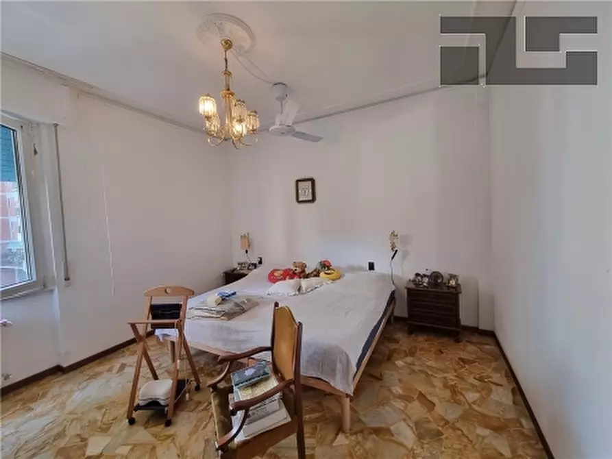 Immagine 17 di Appartamento in vendita  a Firenze