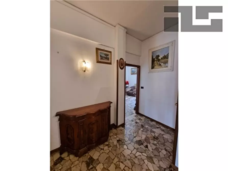 Immagine 19 di Appartamento in vendita  a Firenze