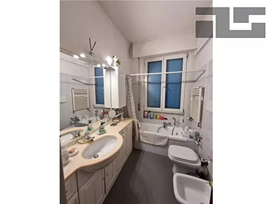 Immagine 20 di Appartamento in vendita  a Firenze