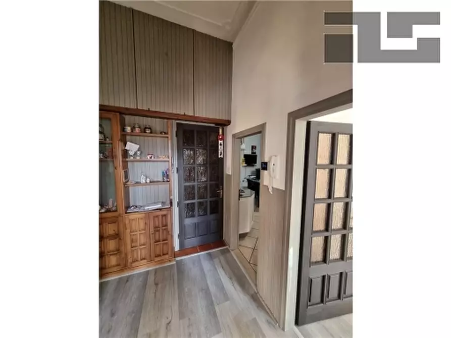 Immagine 11 di Appartamento in vendita  a Fiesole