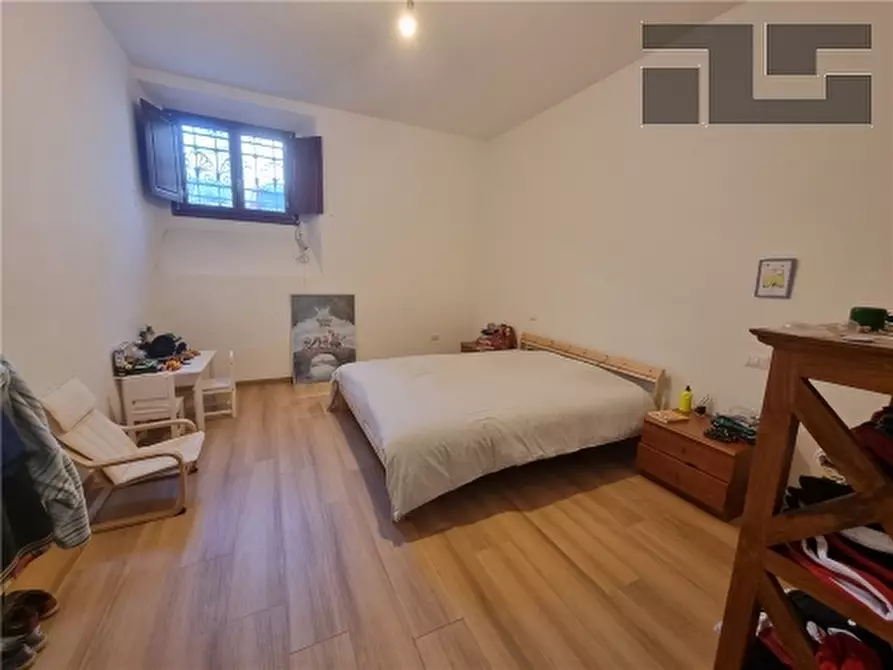 Immagine 12 di Appartamento in vendita  a Firenze