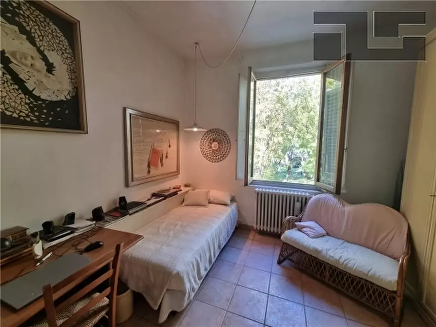 Immagine 21 di Appartamento in vendita  a Firenze