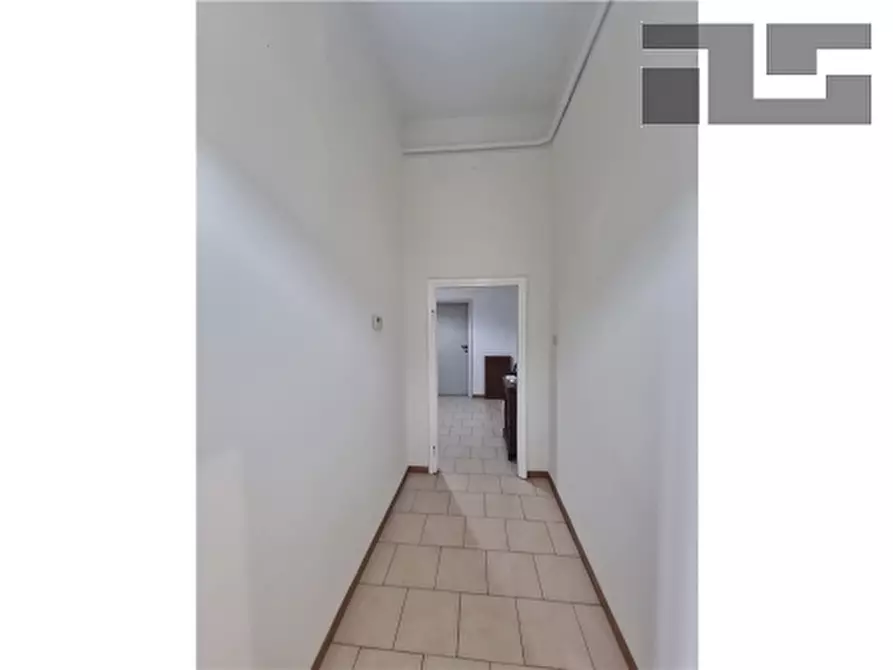 Immagine 21 di Appartamento in vendita  a Firenze