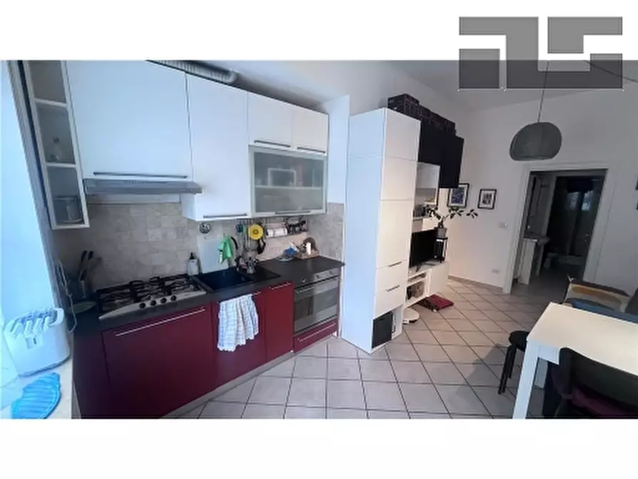 Immagine 6 di Appartamento in vendita  a Firenze