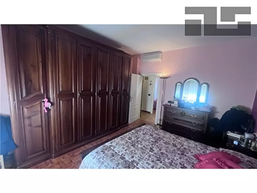 Immagine 13 di Appartamento in vendita  a Borgo San Lorenzo