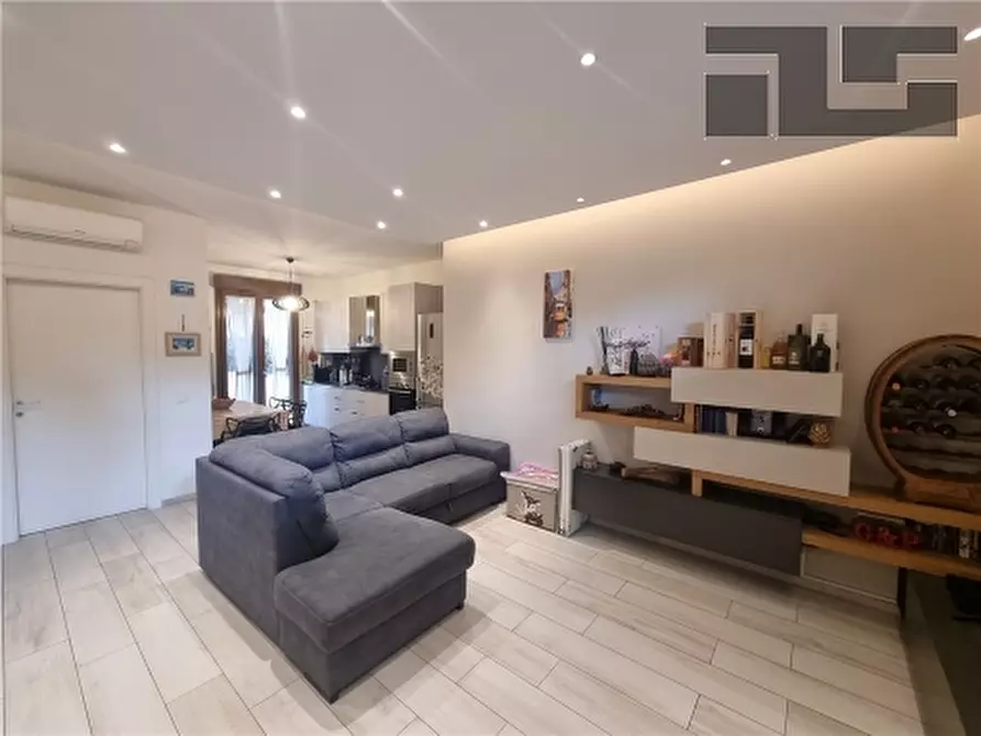 Immagine 1 di Appartamento in vendita  a Firenze