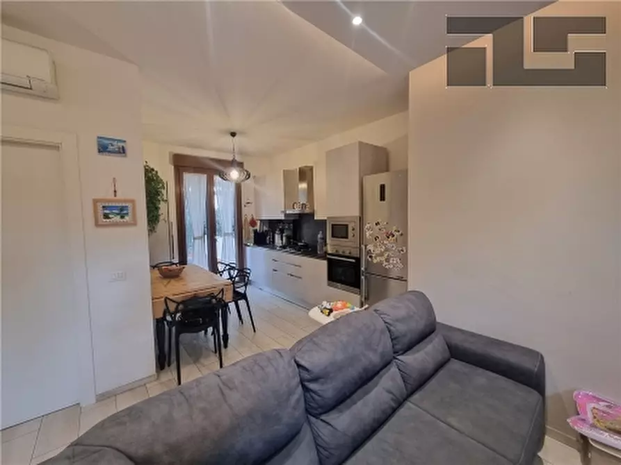 Immagine 2 di Appartamento in vendita  a Firenze