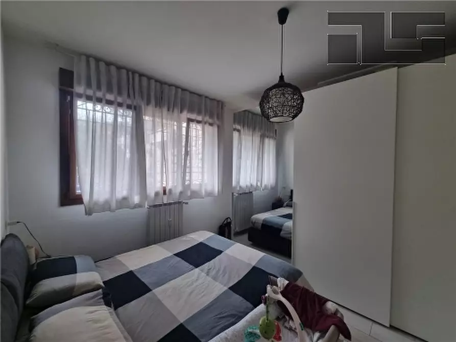 Immagine 11 di Appartamento in vendita  a Firenze