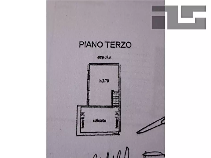 Immagine 13 di Appartamento in vendita  a Firenze