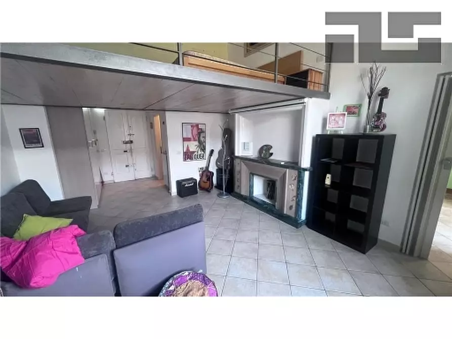 Immagine 1 di Appartamento in affitto  a Firenze
