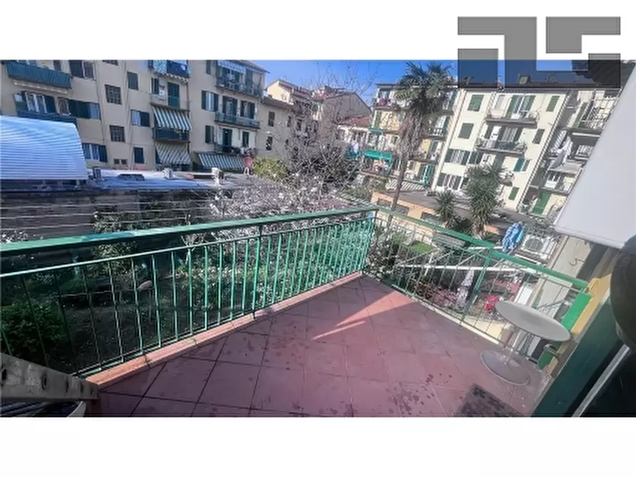 Immagine 16 di Appartamento in affitto  a Firenze