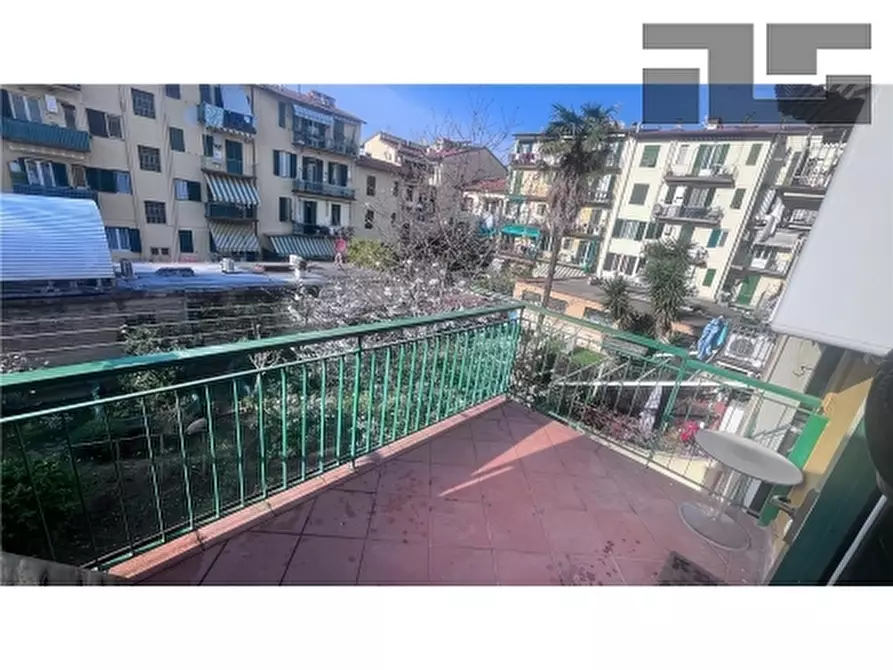 Immagine 17 di Appartamento in affitto  a Firenze