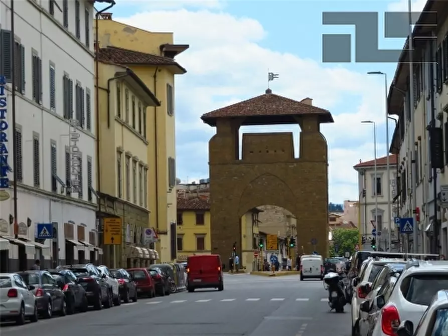 Immagine 2 di Appartamento in vendita  a Firenze