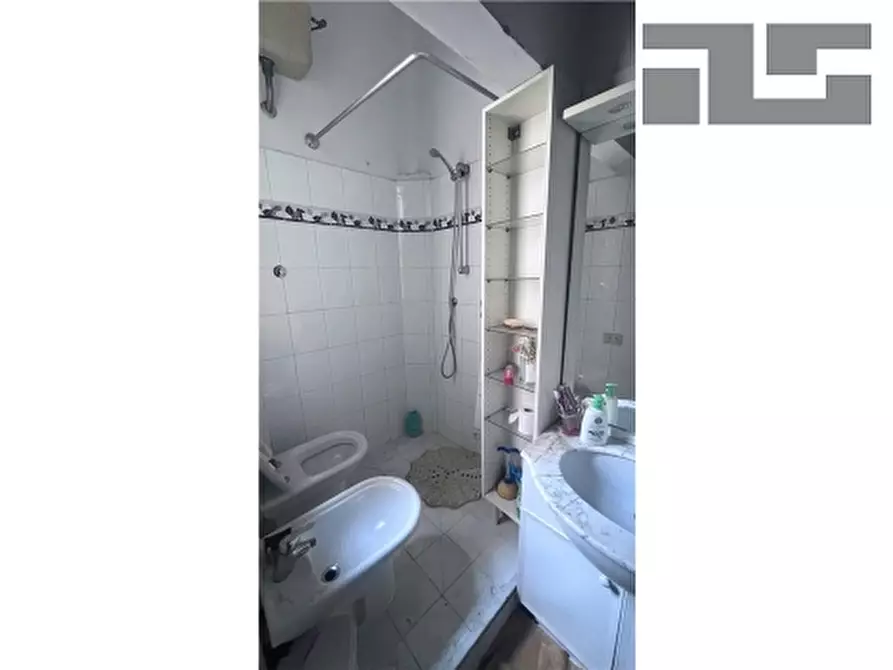 Immagine 13 di Appartamento in vendita  a Firenze