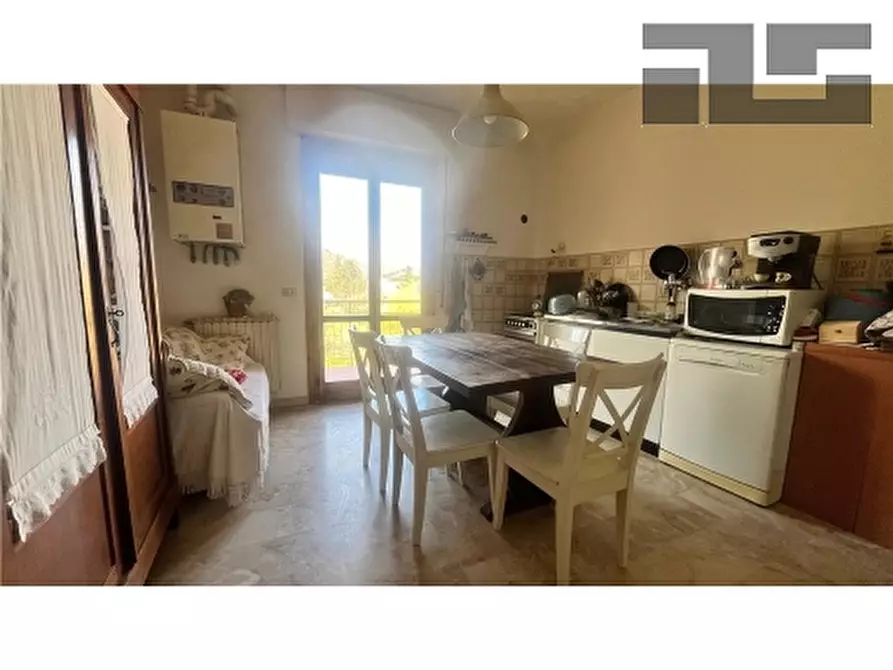 Immagine 4 di Appartamento in vendita  a Vaglia