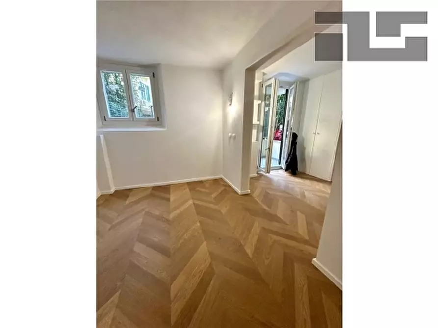 Immagine 8 di Appartamento in vendita  a Firenze
