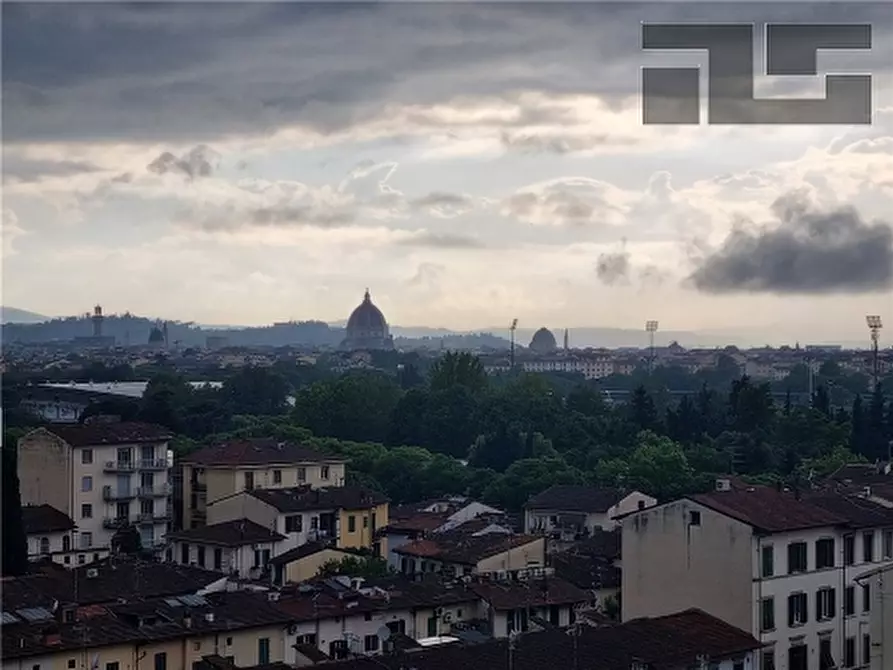 Immagine 12 di Appartamento in vendita  a Firenze