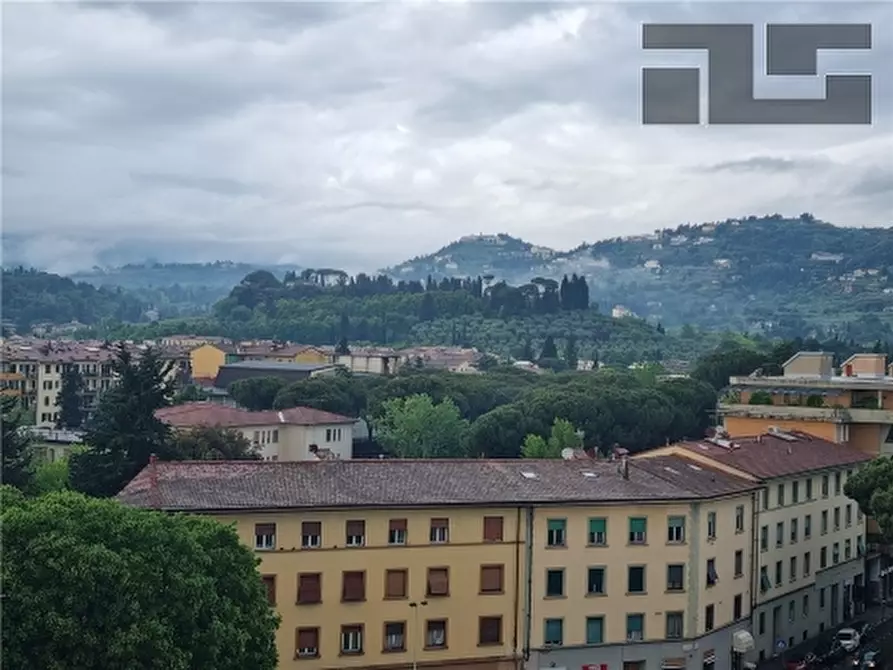 Immagine 14 di Appartamento in vendita  a Firenze