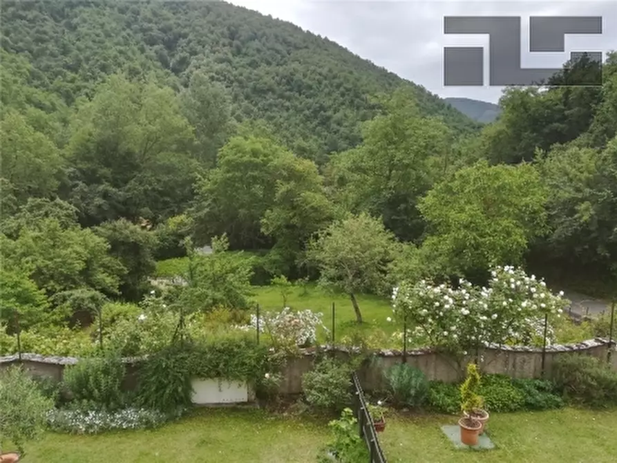 Immagine 13 di Appartamento in vendita  a Borgo San Lorenzo