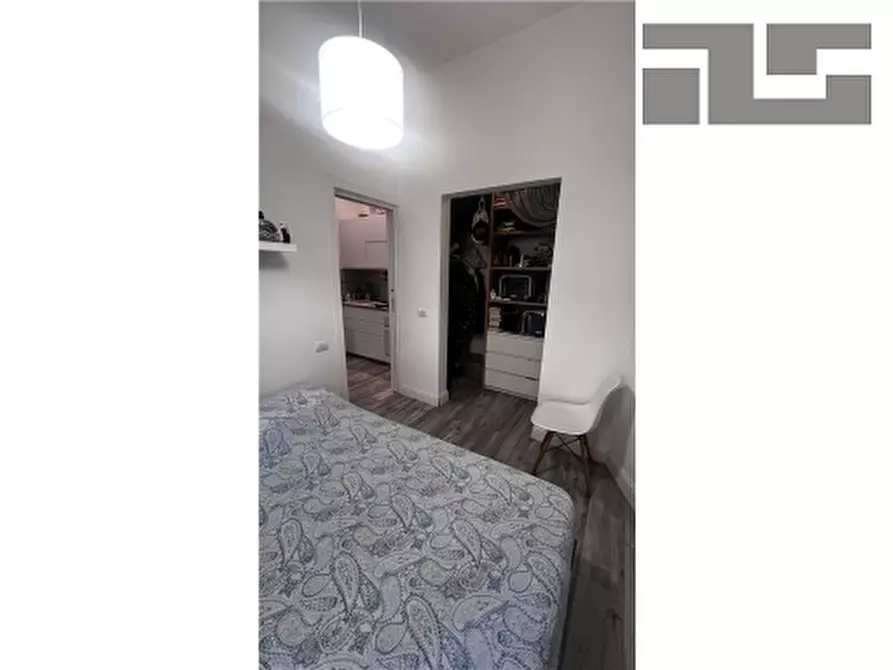 Immagine 8 di Appartamento in vendita  a Firenze
