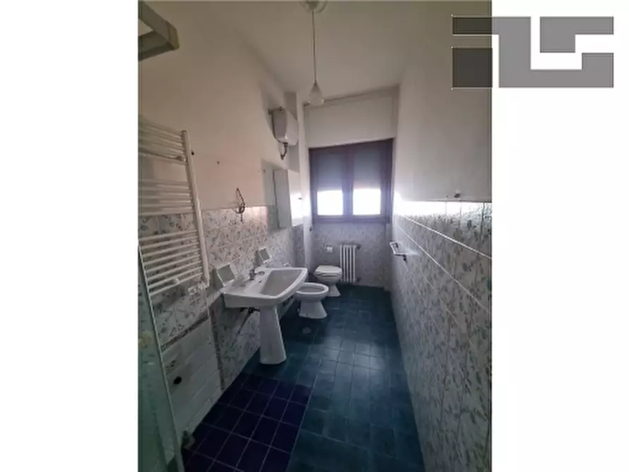 Immagine 11 di Appartamento in vendita  a Firenze
