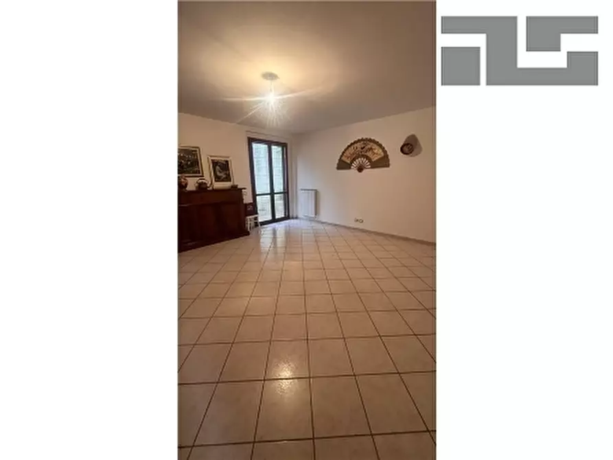 Immagine 3 di Villa in vendita  a Figline E Incisa Valdarno