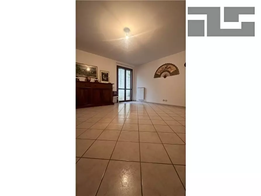 Immagine 2 di Villa in vendita  a Figline E Incisa Valdarno