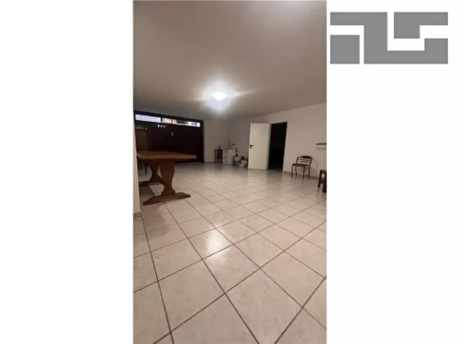 Immagine 18 di Villa in vendita  a Figline E Incisa Valdarno