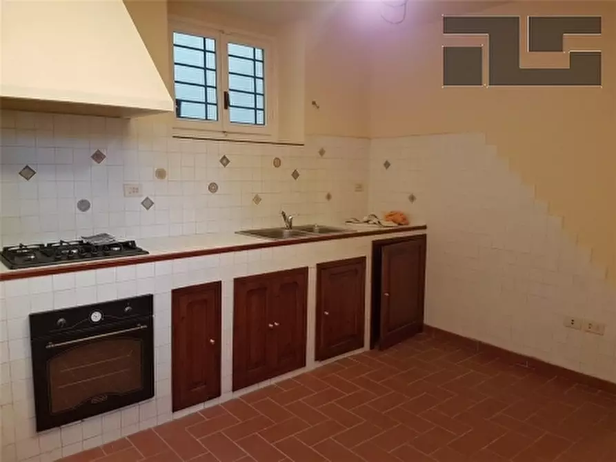 Immagine 6 di Villa in vendita  a Fiesole