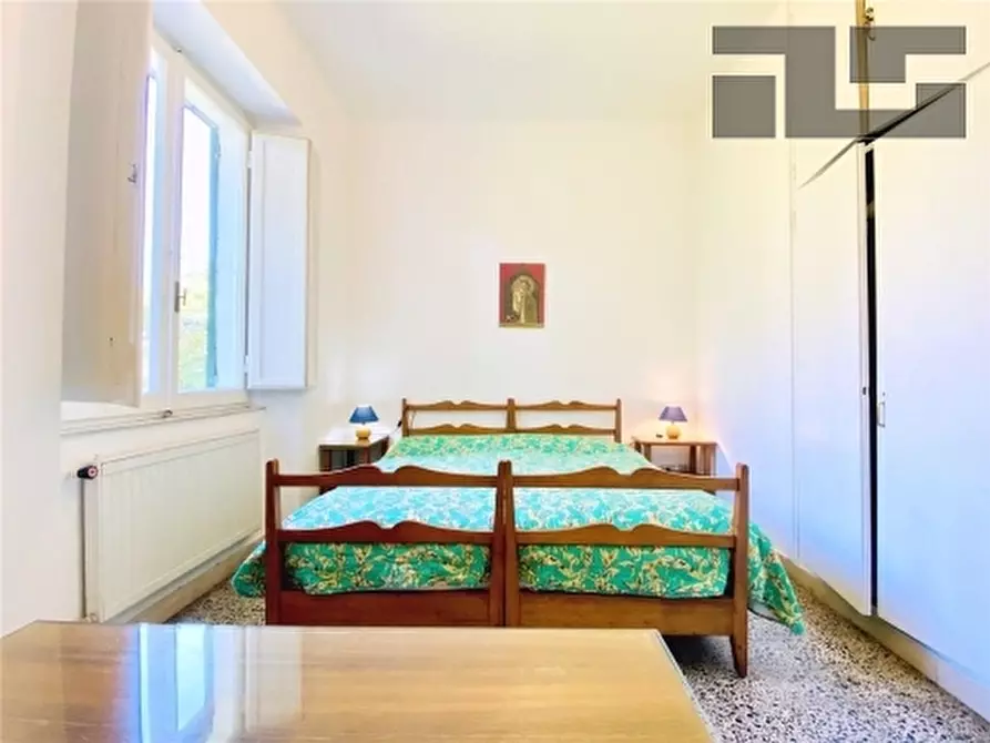 Immagine 8 di Villa in affitto  a Camaiore