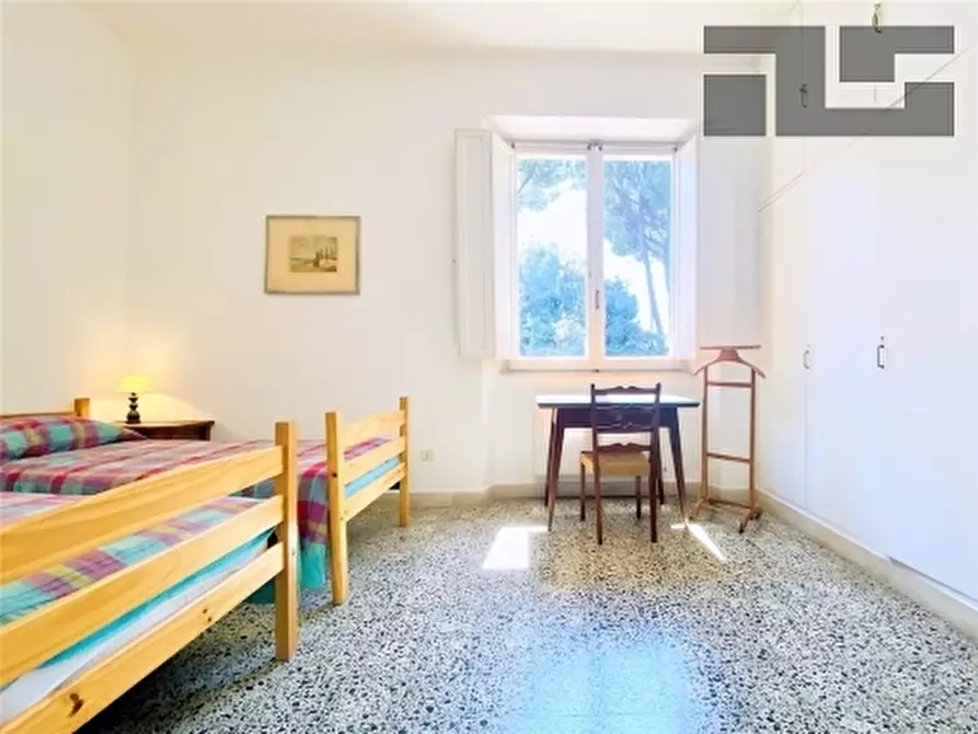 Immagine 11 di Villa in affitto  a Camaiore