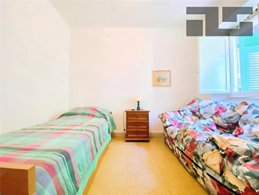 Immagine 13 di Villa in affitto  a Camaiore
