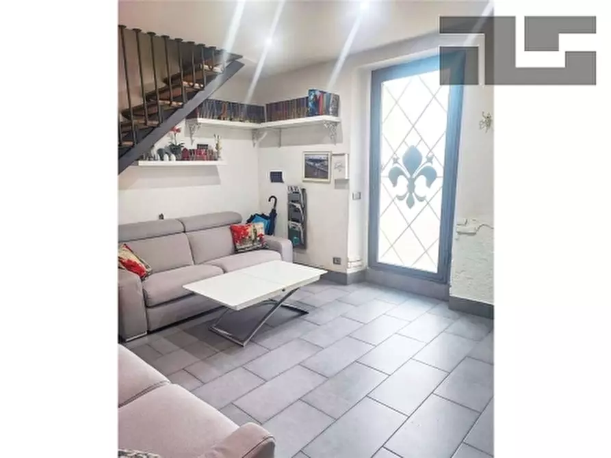 Immagine 27 di Villa in vendita  a Scandicci