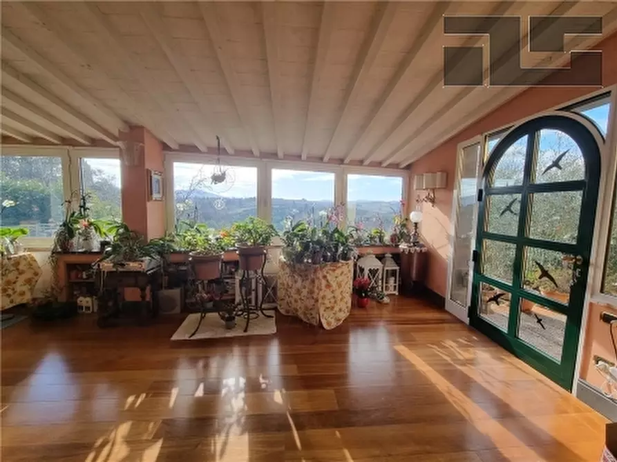 Immagine 3 di Villa in vendita  a Impruneta