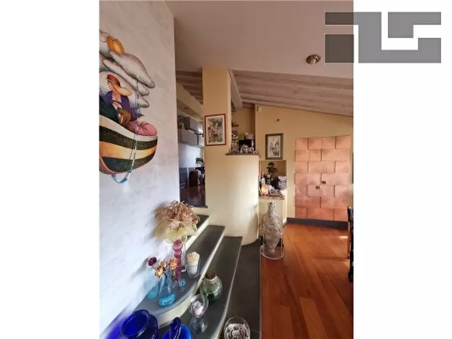 Immagine 7 di Villa in vendita  a Impruneta