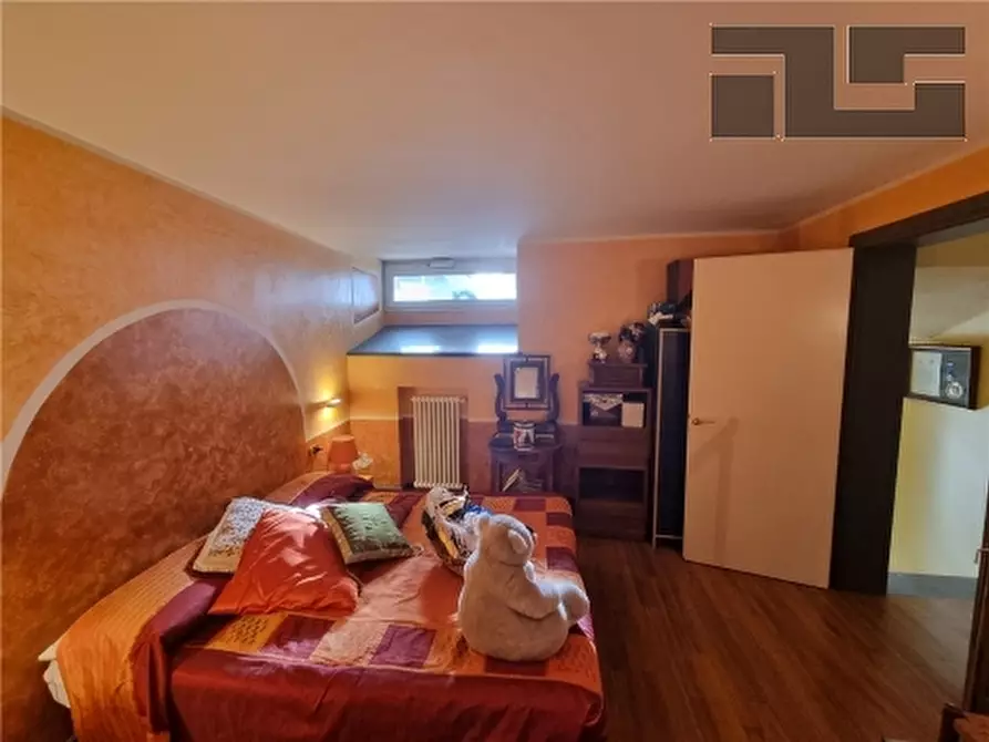 Immagine 18 di Villa in vendita  a Impruneta