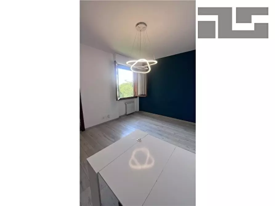 Immagine 5 di Negozio in vendita  a Firenze