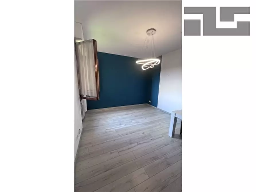 Immagine 6 di Negozio in vendita  a Firenze