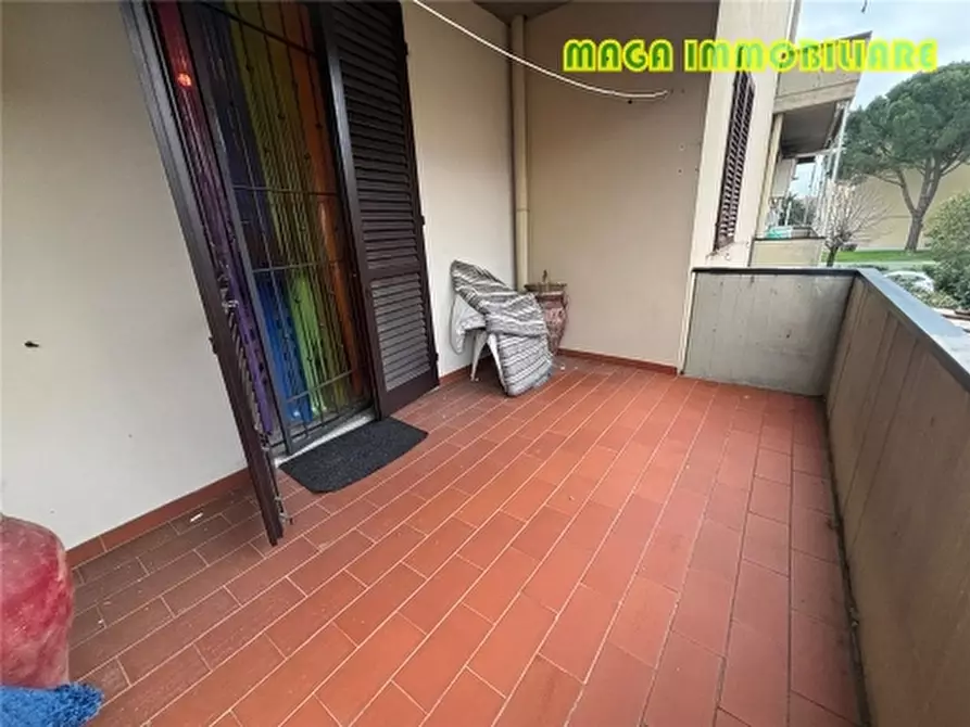 Immagine 13 di Appartamento in vendita  a Campi Bisenzio