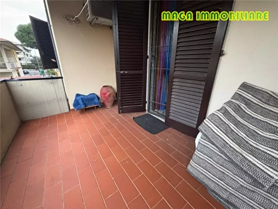 Immagine 14 di Appartamento in vendita  a Campi Bisenzio