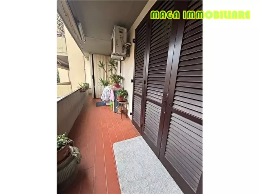 Immagine 16 di Appartamento in vendita  a Campi Bisenzio