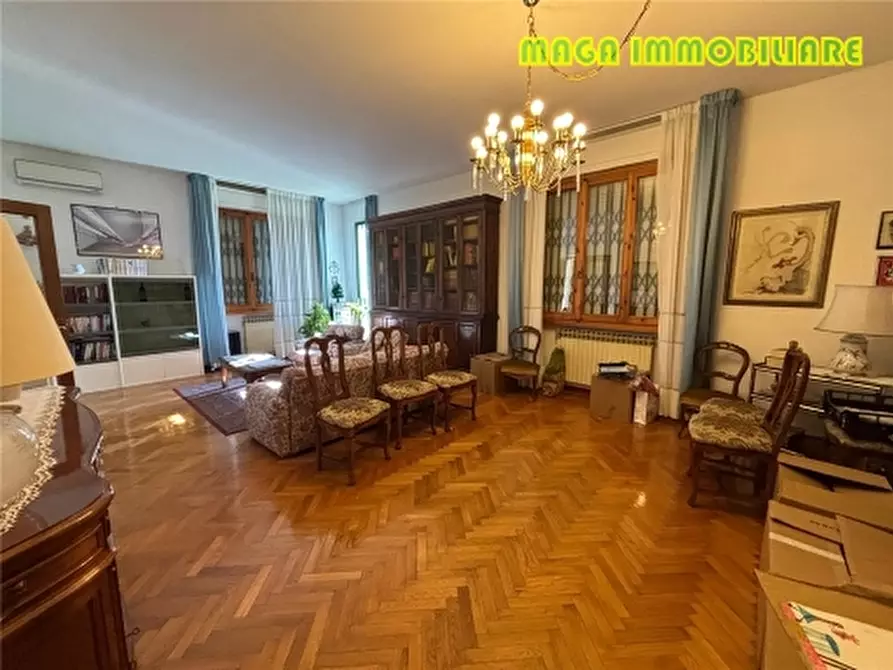 Immagine 6 di Appartamento in vendita  a Campi Bisenzio