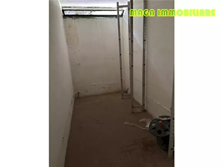 Immagine 22 di Appartamento in vendita  a Campi Bisenzio