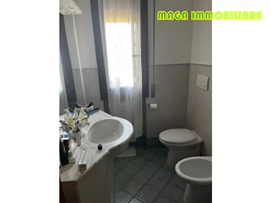 Immagine 7 di Appartamento in vendita  a Campi Bisenzio
