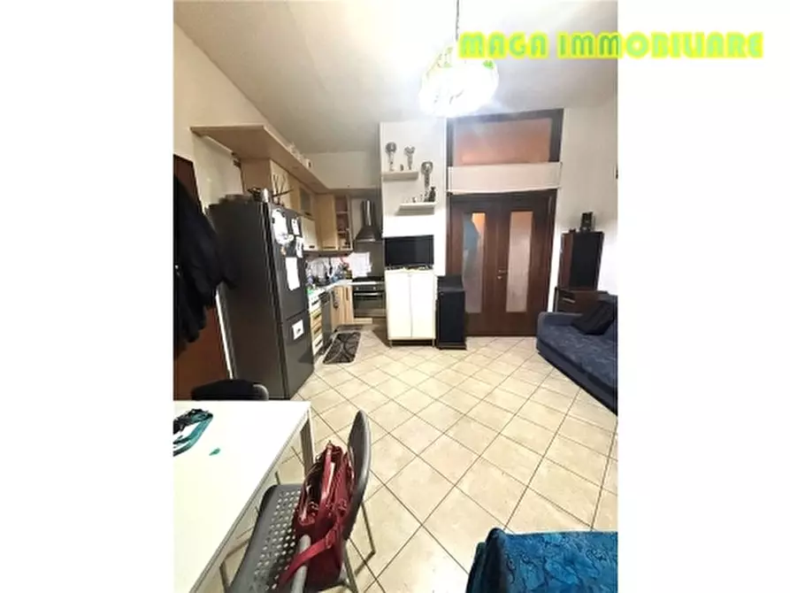 Immagine 2 di Appartamento in vendita  a Campi Bisenzio