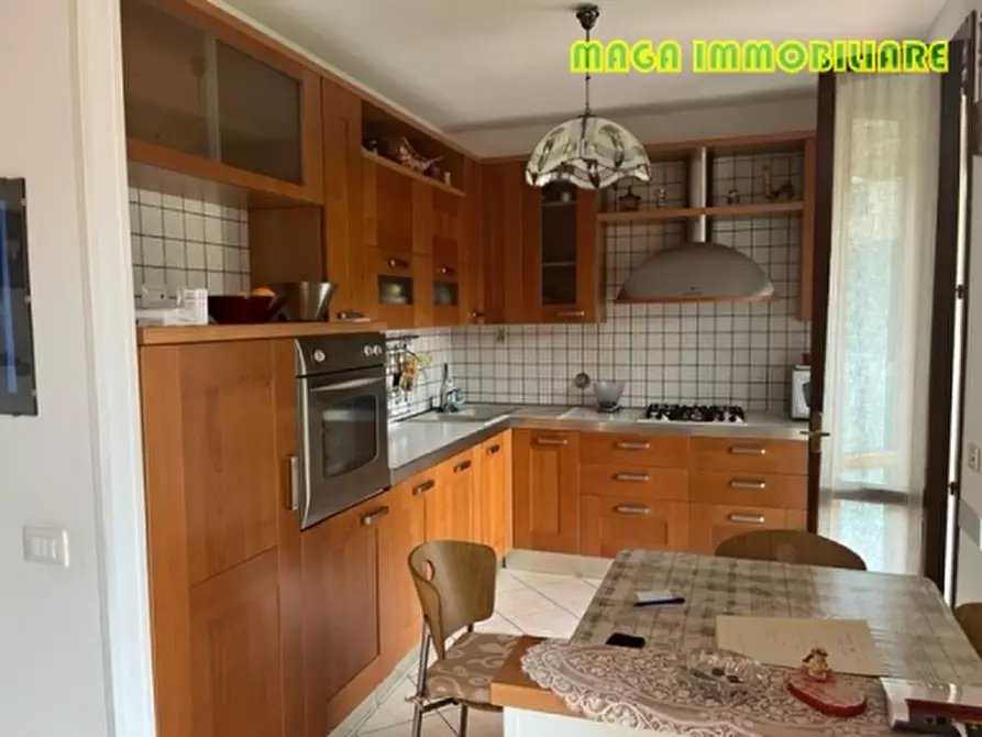 Immagine 2 di Appartamento in vendita  a Signa