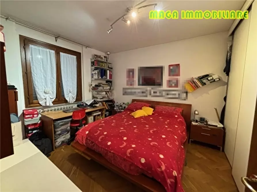 Immagine 5 di Appartamento in vendita  a Campi Bisenzio