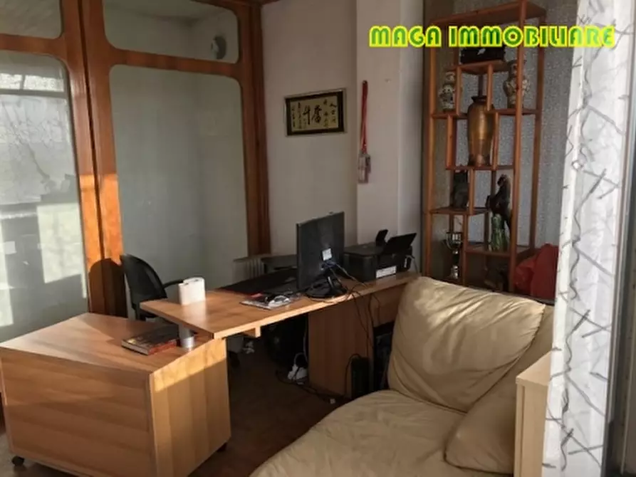 Immagine 5 di Appartamento in vendita  a Campi Bisenzio