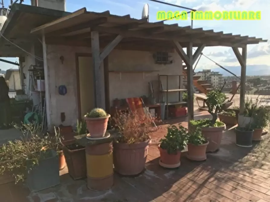 Immagine 8 di Appartamento in vendita  a Campi Bisenzio