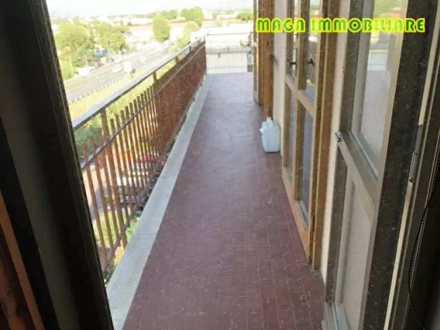 Immagine 13 di Appartamento in vendita  a Campi Bisenzio